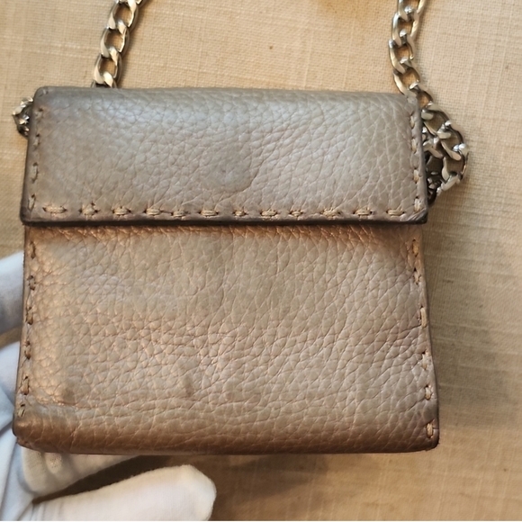 Fendi Gold Tan Wallet On An Unbranded Chain - Picture 4 of 12